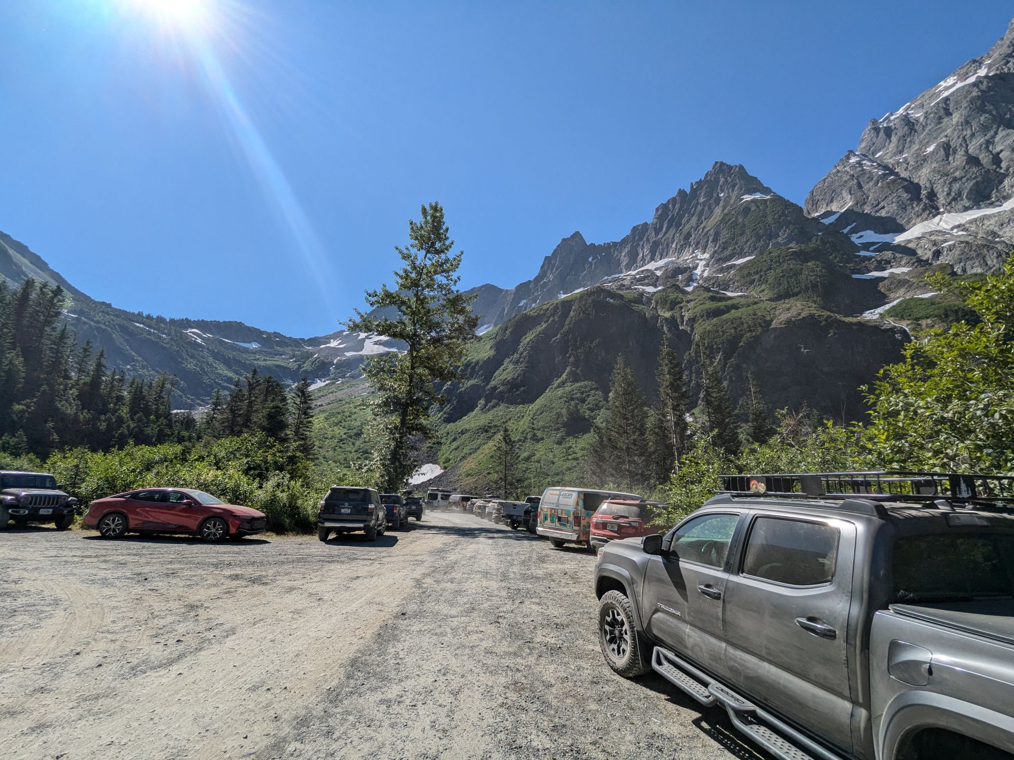 Cascade Pass Parking Lot